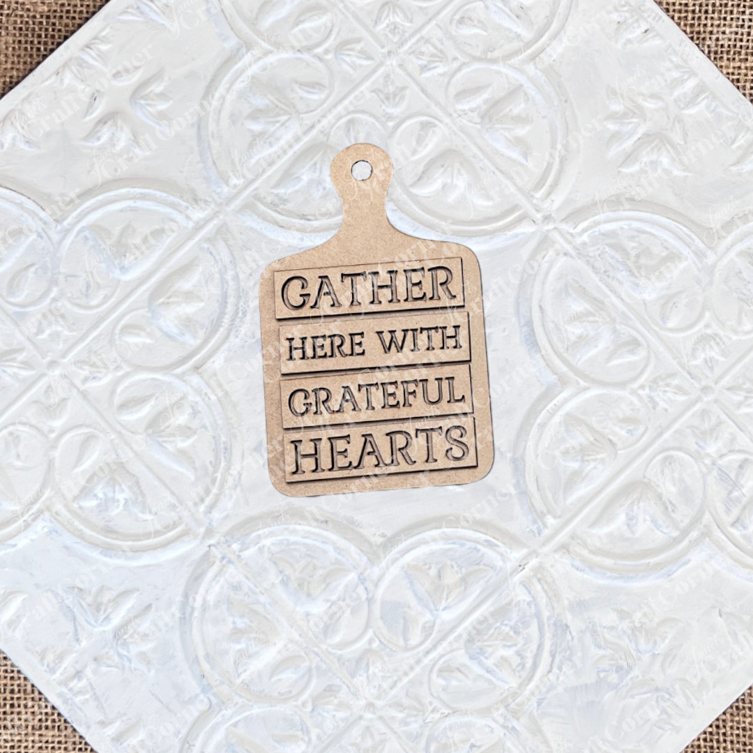 The Thankful Mini Shelf Sitters DIY craft kit from Janet's Craft Corner is a charming addition to your seasonal decor or can inspire personalized decorations. Set of 1.